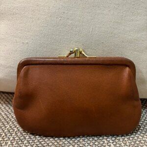 Authentic Vintage Coach Tan Kiss Lock Coin Purse